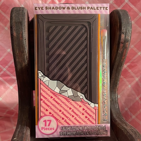 🎈SALE🎈🎀#6.MAKEUP BUNDLE🎀 - Picture 2 of 14